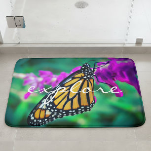Utforska offert för orange Monarch Butterfly Photo Badrumsmatta