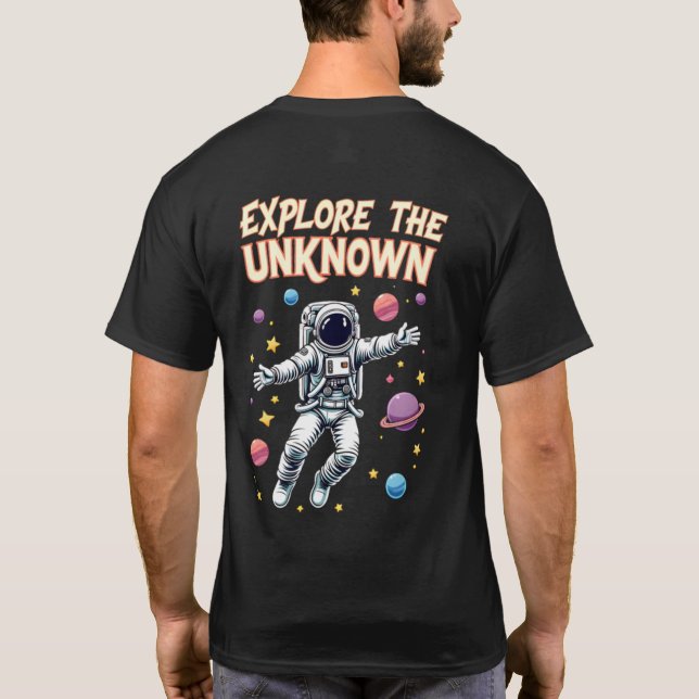🚀 "Utforska okända" - Space Äventyr 🌌 T Shirt (Baksida)