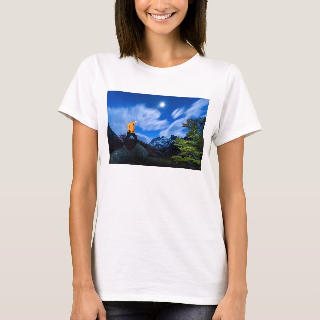 Utforskare på Cerro Torre område T Shirt (Framsida)