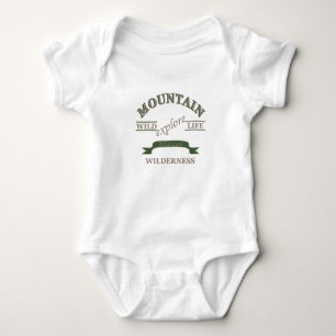 Utforskaren i bergsområden utanför äventyr t shirt