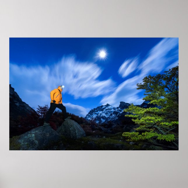 Utforskaren vid Cerro Torre Area Poster (Framsidan)