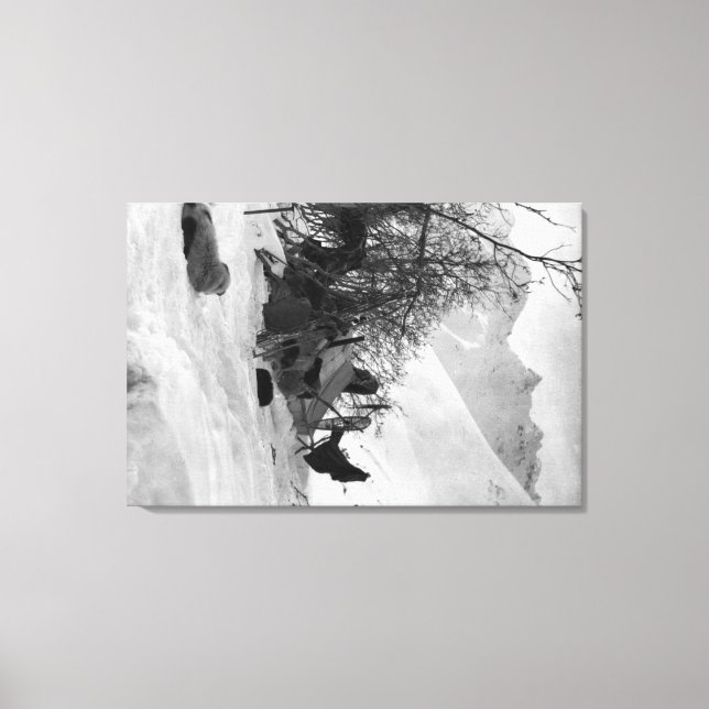 Utforskarens Tält och tillhörigheter på Camp Site Canvastryck (Framsida)