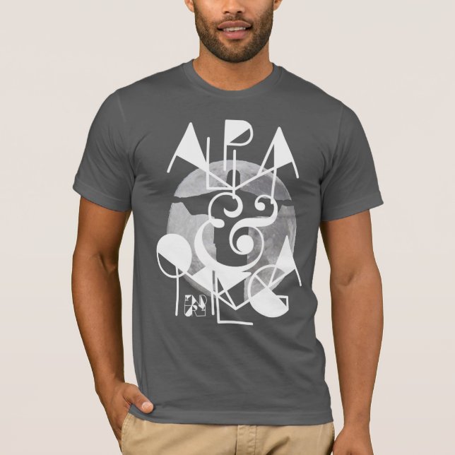 UTHÄRDA %PIPE% ALFABETISKA OCH OMEGA TEE SHIRT (Framsida)