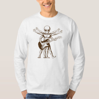Utlänningen spelar en elektrisk gitarr. t shirt