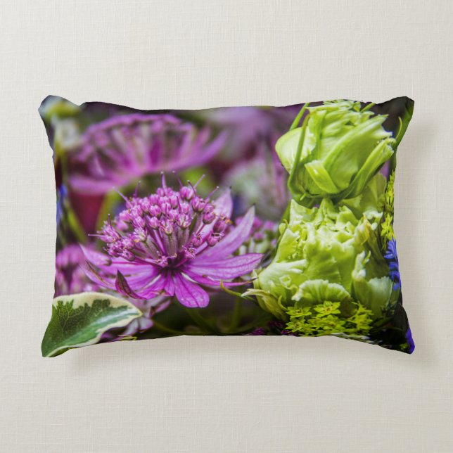 Utmärkt magi med blommar nummer 1 prydnadskudde (Framsidan)