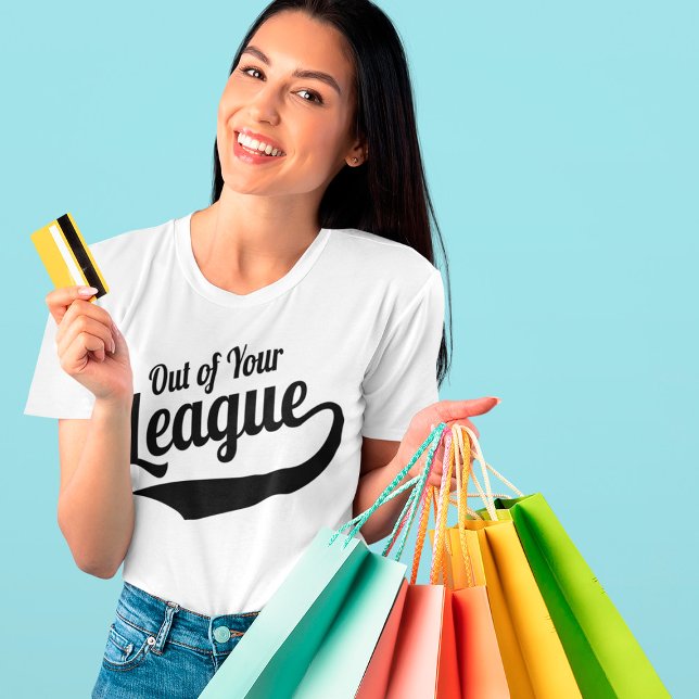 Utom din liga t shirt (Skapare uppladdad)