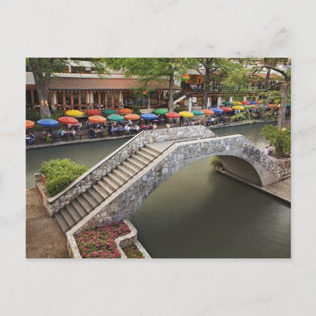 Utomhuskafé längs floden Walk och bro över 2 Vykort (Framsida)