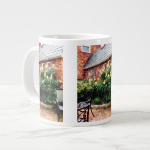 Utomhuskafé med Hydrangea Jumbo Mugg