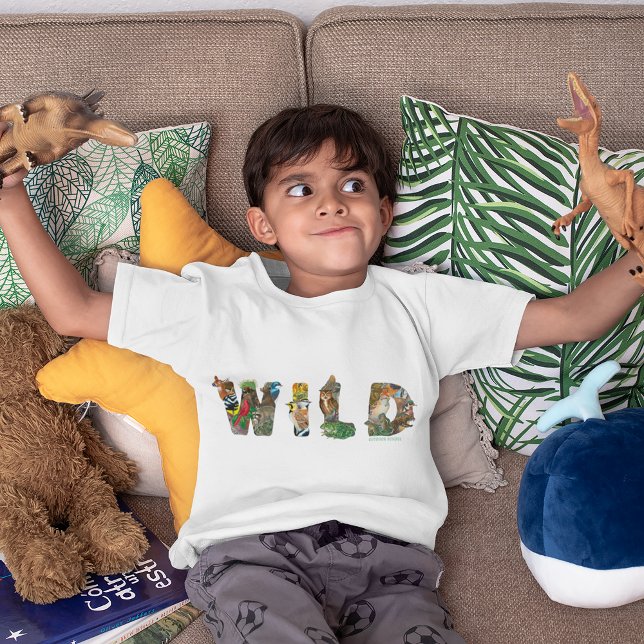 Utomhusskolbarn T-Shirt (vit) (Child wearing t-shirt)