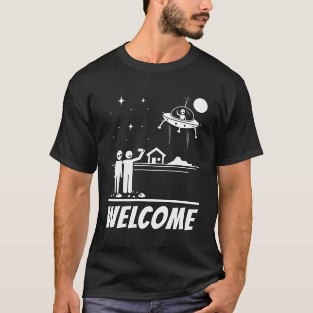 Utomjordingar kommer att välkomnas t shirt (Framsida)