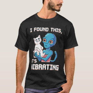 Utomjordisk Katt Pixel Retro SciFi Humor 2 T Shirt
