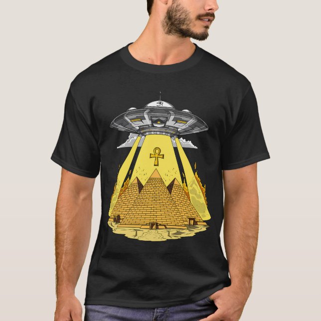 Utomjordiska egyptiska pyramider t shirt (Framsida)