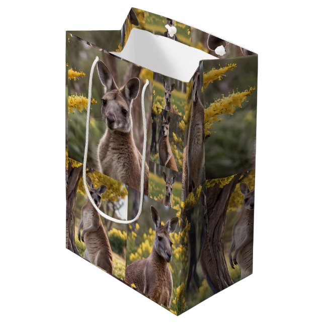 Utomliggande skönhet: Kangaroo och stridsfoto. (Framsidan Vinklad)