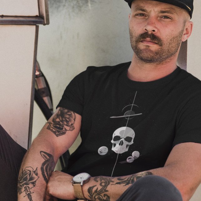 Utrymme och planetskullhuvud i Stars Skull Manar T Shirt (Skapare uppladdad)