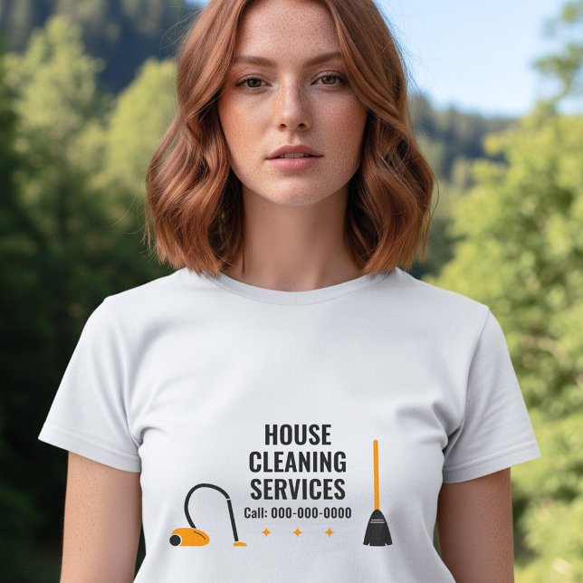 Utrymme och vakuum - Städning i hus T Shirt (Broom & Vacuum - House Cleaning Services Tri-Blend Shirt)