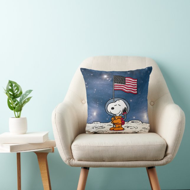 UTRYMME | Snopy med Flagga astronaut Kudde (Stol)