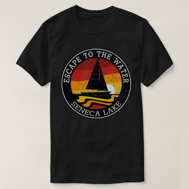 Utrymme vid Vatten Seneca Sjö New York, segling R T Shirt (Design framsida)