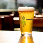 Utrymmesalias med flygande Personlig Glaskopp<br><div class="desc">Skapa en personlig utanför världen. Detta pint-glas illustrerar utomjordingar för grönområden för kalk,  en ufo- eller flygsås,  stjärnor,  måne och planeter och är redot att vara personlig med namn.</div>