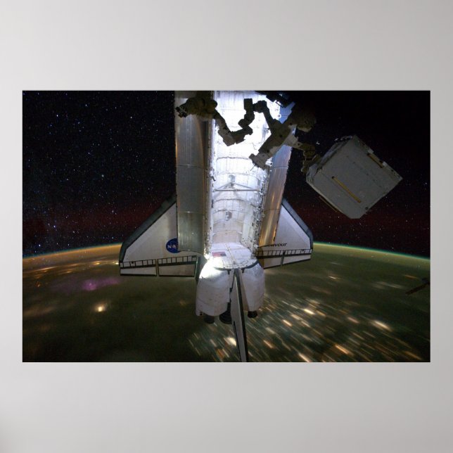 Utrymmesens ände dockad vid ISS (2011) Poster (Framsidan)