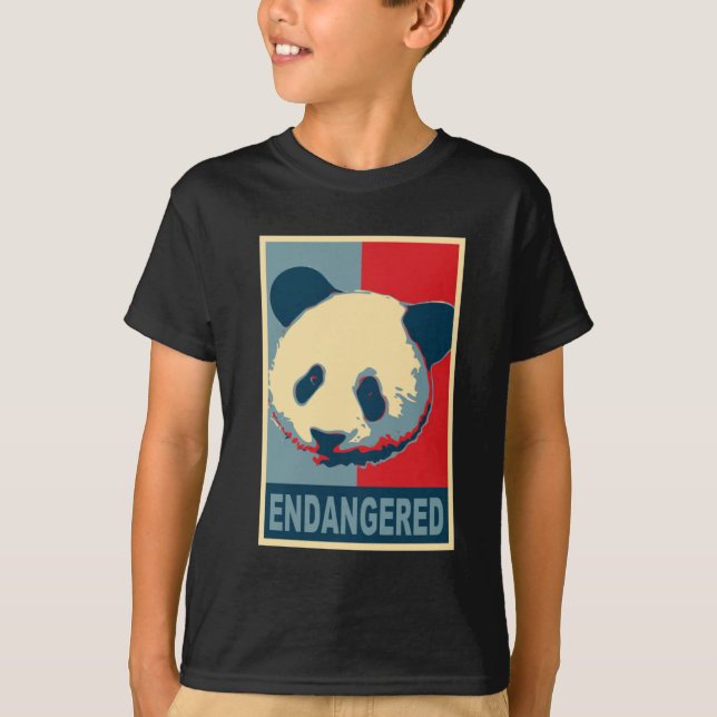 Utsatt för fara design för Pandapopkonst T-shirt (Framsida)