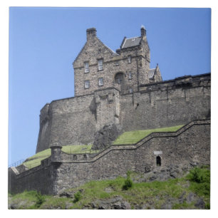 Utsikt över Edinburgh Castle, Edinburgh, Skottland Kakelplatta