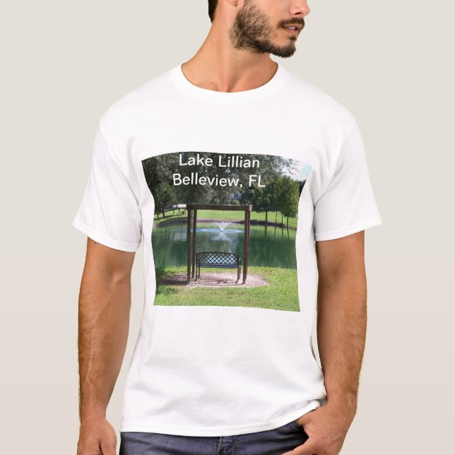 Utsikt över en liten sjö i staden t shirt (Framsida)