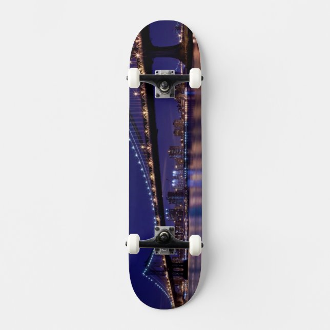 Utsikt över Manhattan Bridge på natten Skateboard Bräda 19,5 Cm (Framsida)