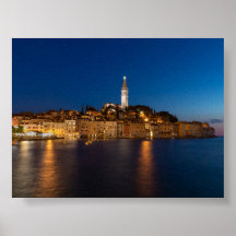 Utsikt över Rovinj på kvällen