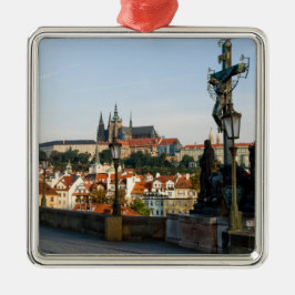 Utsikt över slottet från Karlsbron i Prag Julgransprydnad Metall