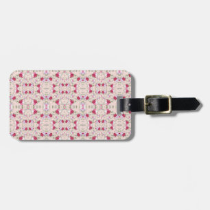 Utskrift av snyggt röd och lila blommigt på rosa bagagebricka