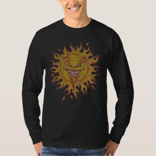 UTSLAGSPLATS FÖR BLAZIN'-SOLLÅNGÄRMAD T-SHIRT