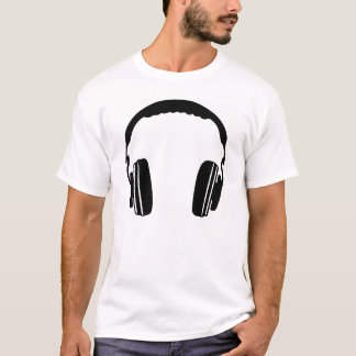 utslagsplats för hörlurarhörlurar med t-shirt