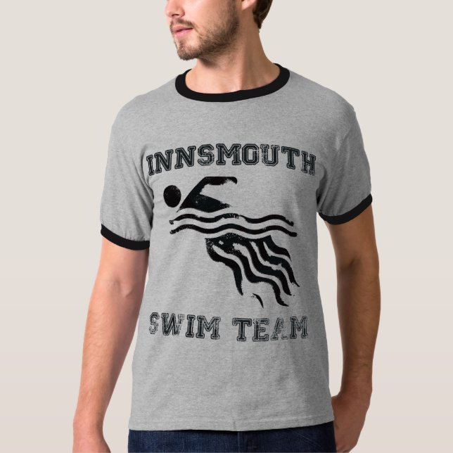 Utslagsplatsen för det Innsmouth simmalaget - T Shirt (Framsida)