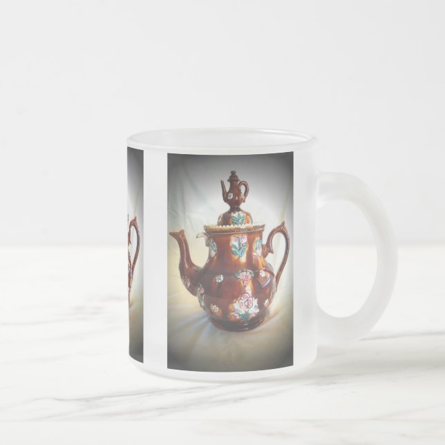 Utsmyckad utsmyckad antik engelsk frostad glasmugg (Höger)