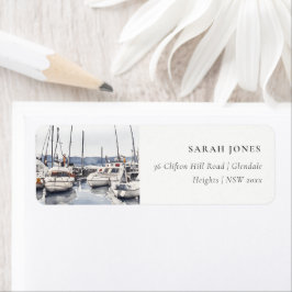 Utspädda kustbåtar vid Harbor Sjölandskap Adress Returadress Etikett