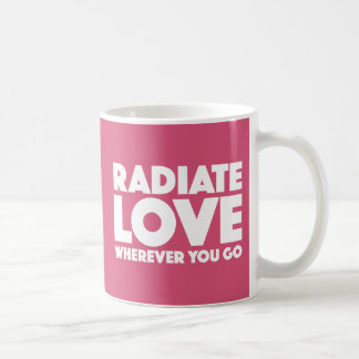 Utstråla kärlek, Wherever du går inspirera magenta Kaffemugg