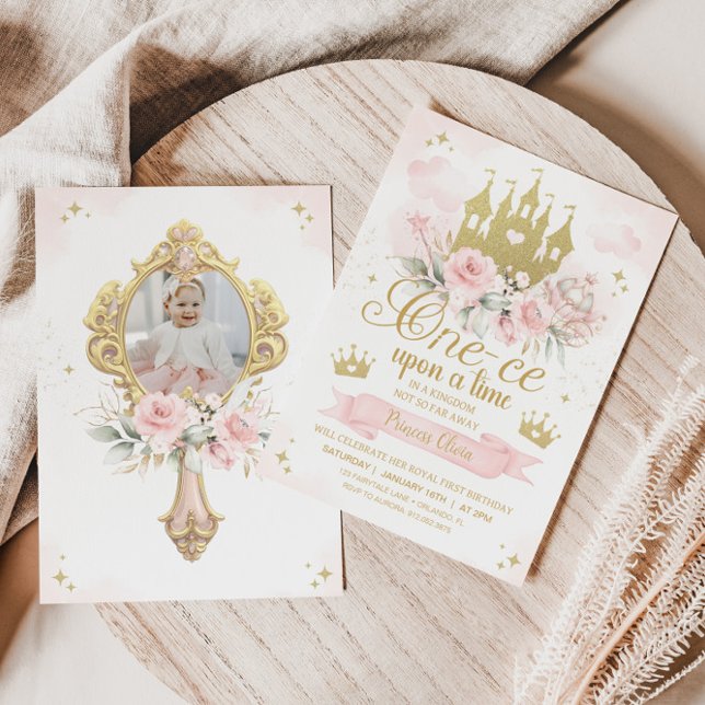 UTTRYCESS Birthday bjudande 1:a födelsedag prinses Inbjudningar (Skapare uppladdad)
