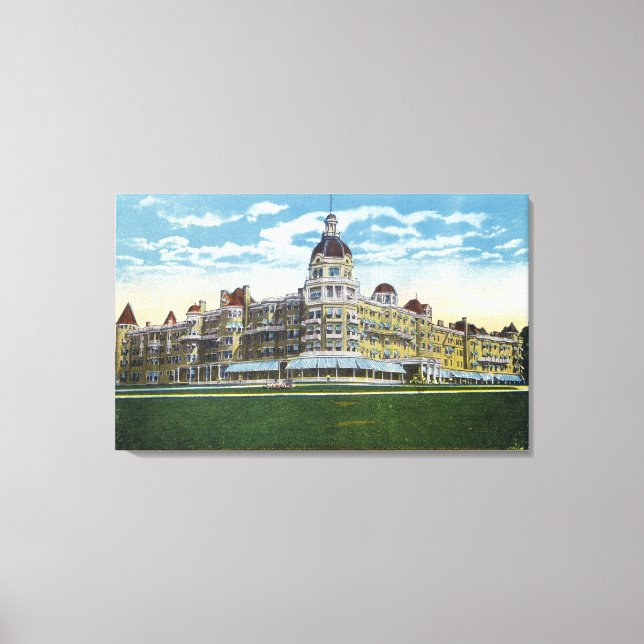 Utvändig syn på Polens Vår House 2 Canvastryck (Framsida)