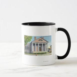 Utvändig visning av Pilgrim Memorial Hall Mugg