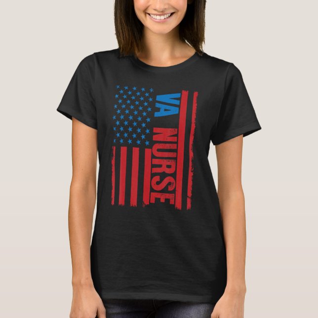VA Nurse Camouflage American Flagga Patriotic Nurs T Shirt (Framsida)