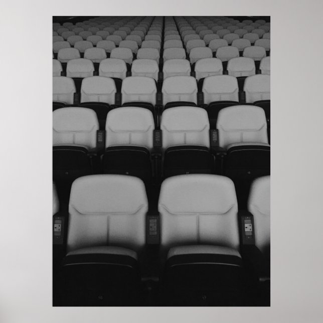 VACANT WHITE AND BLACK THEATER CHAIRS NO PEOP POSTER (Framsidan)