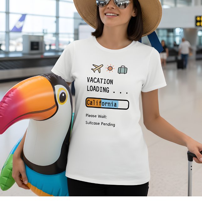 Vacation Loading… Funny Travel Lover gift T Shirt (Skapare uppladdad)