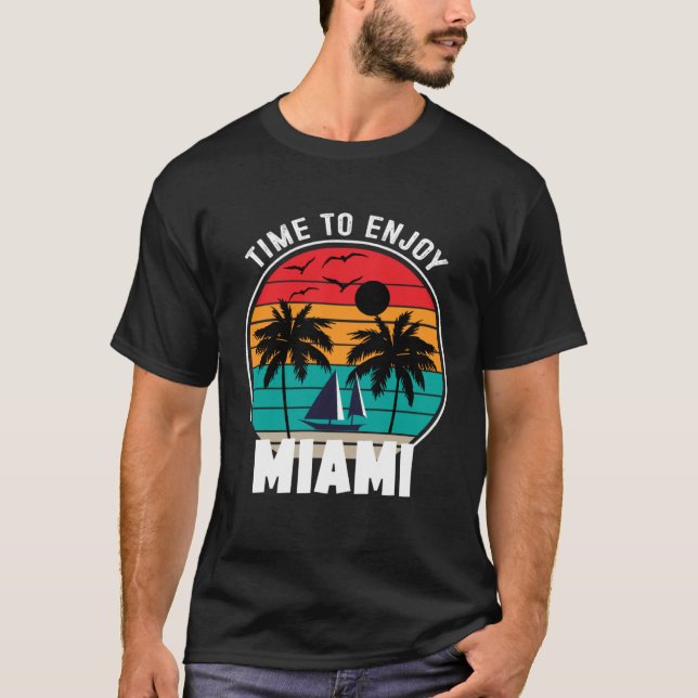 Vacay Mode Time To Enjoy Miami Retro T Shirt (Framsida)