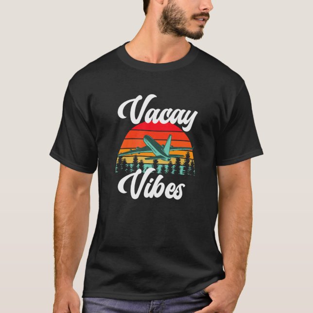 Vacay Vibes Retro Beach Vacation Sommarcitat Airp T Shirt (Framsida)