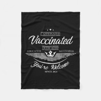 Vaccinerad funny Humor Graphic Quote Fully Vaccina Fleecefilt