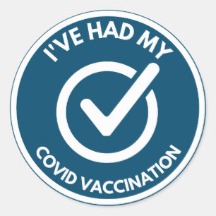 vaccinerad knapp runt klistermärke