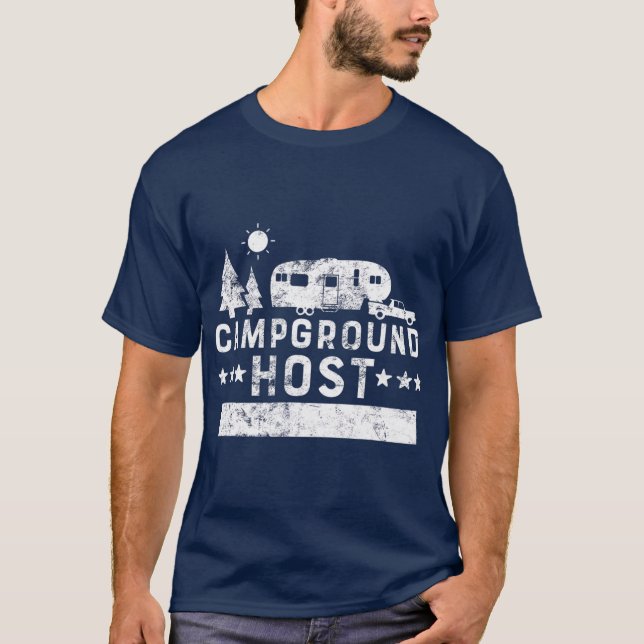 Vacering av RV-värdkameravärdcamping för campingvä T Shirt (Framsida)