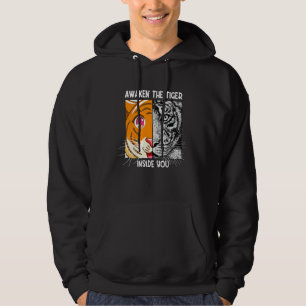 Väck Tigern Inom Dig Rovdjur Katt Sibirisk Hoodie