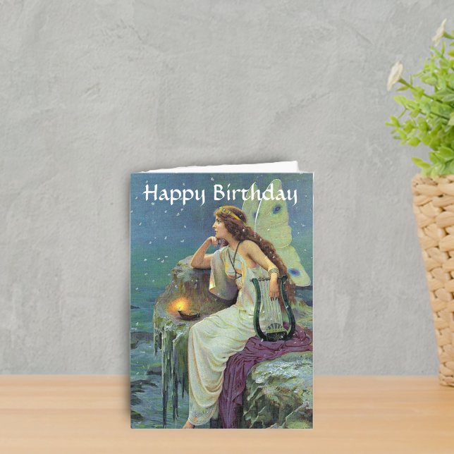 Vacker ängsalf Fae Harpa Ljus Hav Födelsedag Kort (Fairy on Cliff with candle and harp night sky stars on Happy birthday greeting card.)