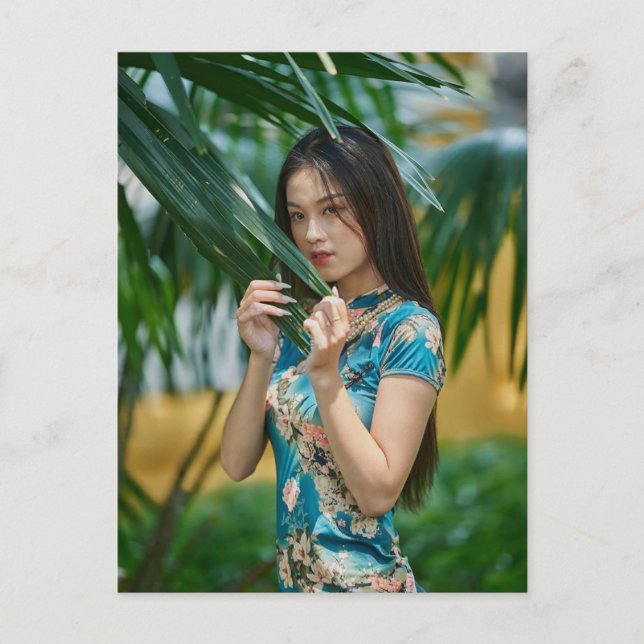 Vacker asiatisk modell - vykort (Framsida)